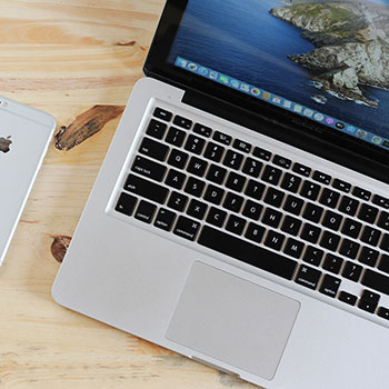 荷兰游泳选手尽显实力，晋级决赛